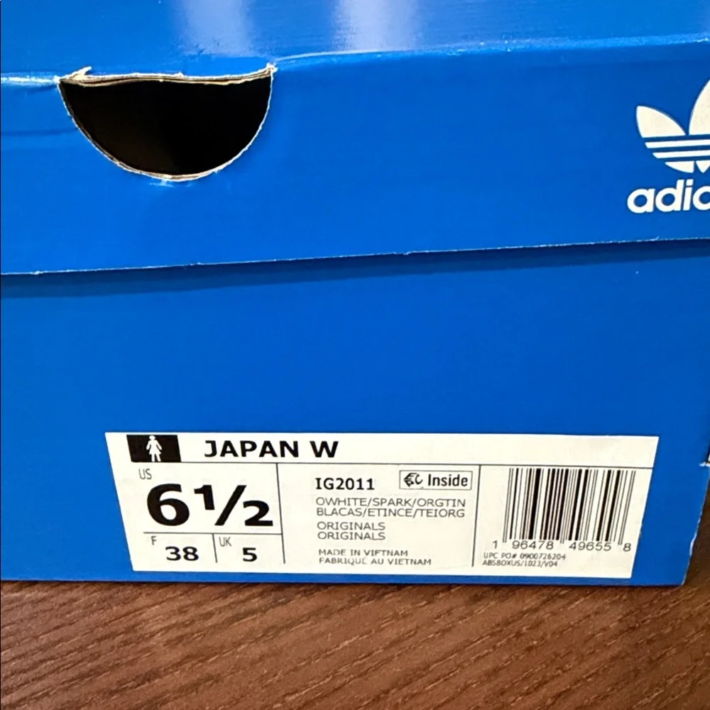 Adidas Originals Japan Shoes - Picture 3 of 4